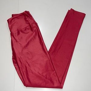 Red mid-waisted leggings